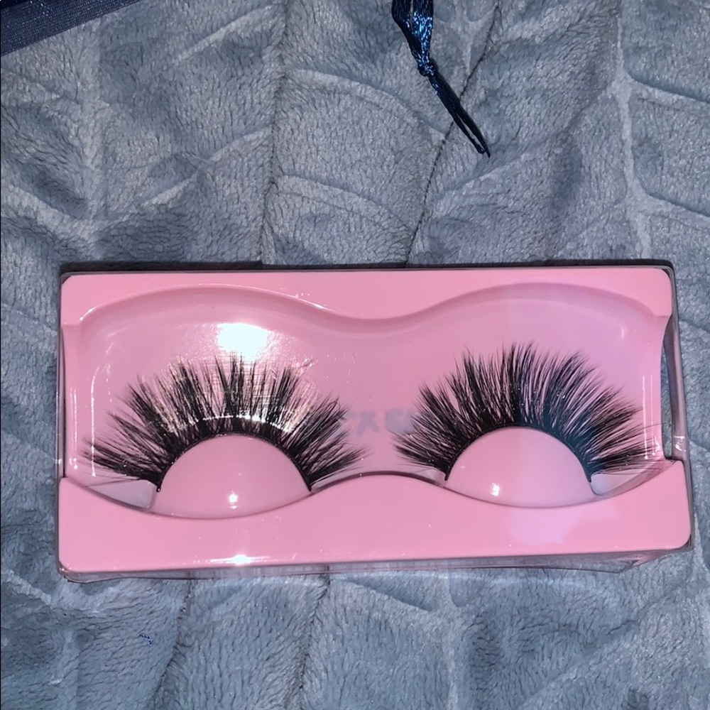 💜HP⭐️VIXEN mink💅🏾eyelashes - Picture 8 of 8